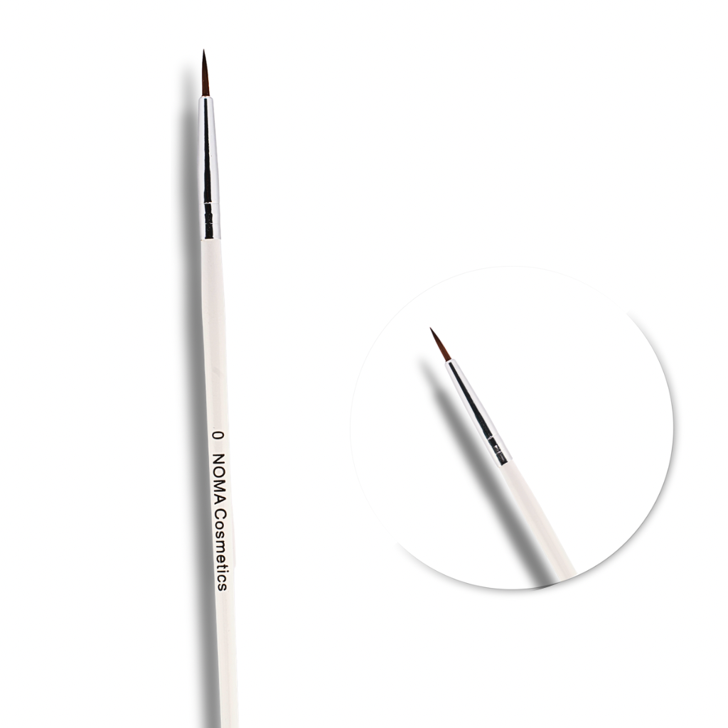 0 Ultra Fine Precision Liner Brush | Eyeliner Tool – Noma, ideal for precise and controlled eyeliner applications.